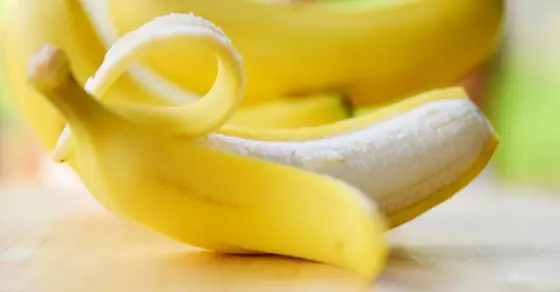 Stop Throwing Away Your Banana Peels! They Fight Depression and Promote Weight Loss