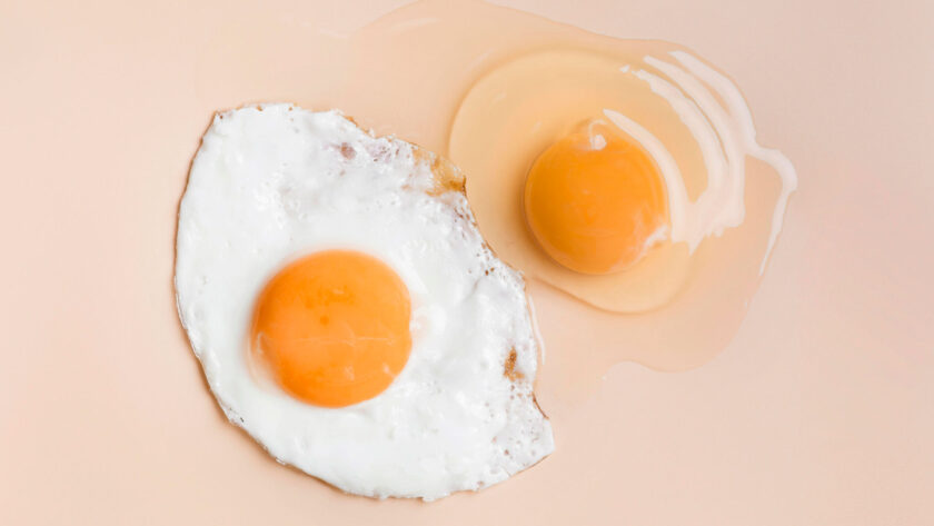 eat raw eggs