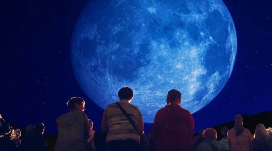 blue supermoon